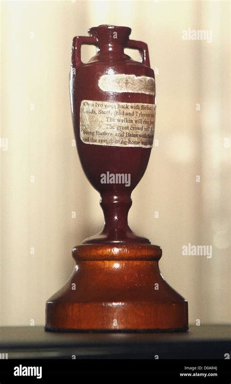 The Ashes cricket trophy London, England - 24.11.10 Stock Photo - Alamy