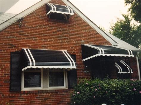 Pros of using aluminum awnings - yonohomedesign.com | Aluminum awnings, Metal awnings for ...