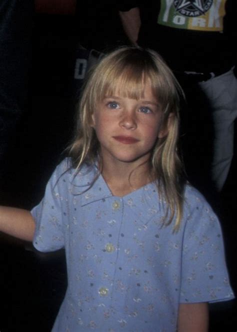 Dakota Johnson in childhood | Cinquenta tons, Cinquenta, Homens