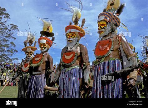 Papua New Guinea, Western Highlands Province, Mt. Hagen Cultural Show ...