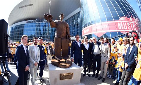 Nashville Predators unveil Pekka Rinne statue outside of arena