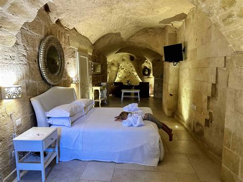 6 Best Matera, Italy Cave Hotels + 9 Things to Know Before You Book ...