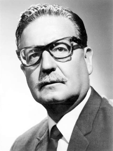 Salvador_Allende_foto.jpg