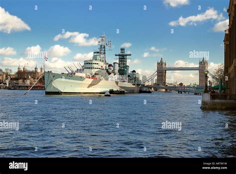 "HMS Belfast" with Tower Bridge in background Stock Photo - Alamy