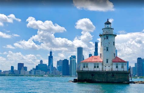 Industrial History: Chicago Harbor Lighthouse