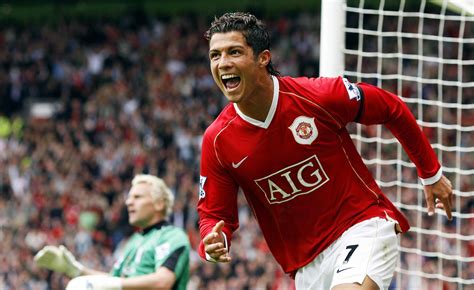 How Cristiano Ronaldo almost left Manchester United for Valencia in ...