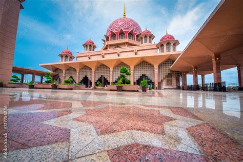 Putra Mosque (Masjid Putra) at daytime in Putrajaya, Malaysia. Stock Photo | Adobe Stock