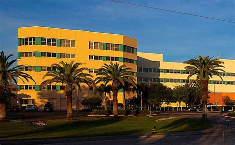 Cape Coral Hospital: Uniforms and More Store a Success