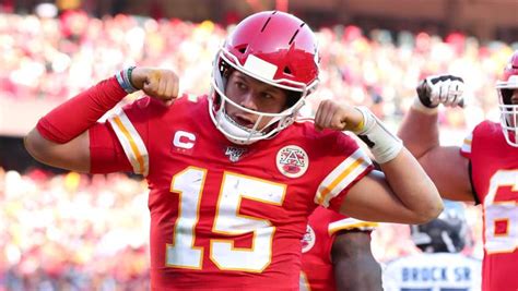 Patrick Mahomes’ Salary: How Much Money Is His Contract? | Heavy.com