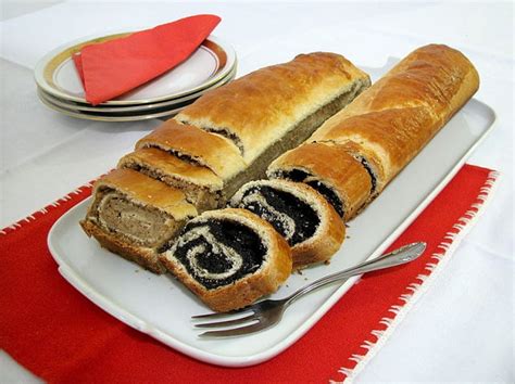 Poppy seed and walnut roulade recipe - ONEjive.com