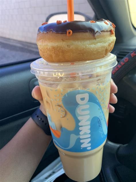 Dunkin Donuts🍩 | Homemade comfort food, Yummy food dessert, Food drinks ...