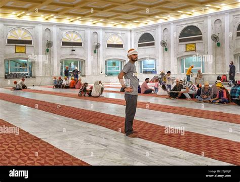 New Delhi / India - September 21, 2019: Gurdwara community kitchen ...