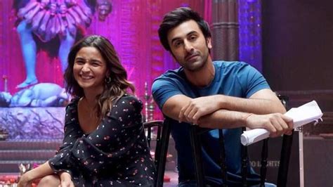 Alia Bhatt and Ranbir Kapoor are 'fire on-screen and loving human ...