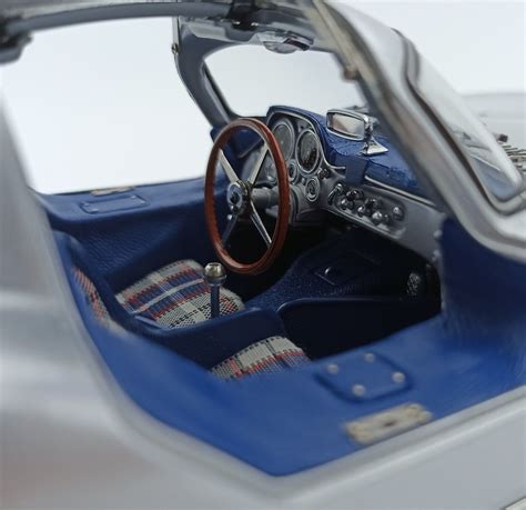 Mercedes-Benz 300 SLR Coupé 1955 blue interior in 1:18 scale by CMC