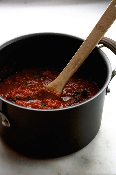{15 minute} Kale and Tortellini Tomato Bisque