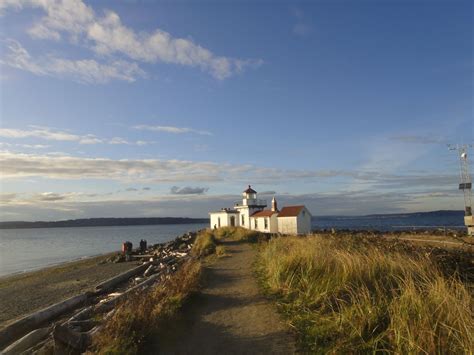 10 BEST Things to Do at Discovery Park Seattle - CityBOP