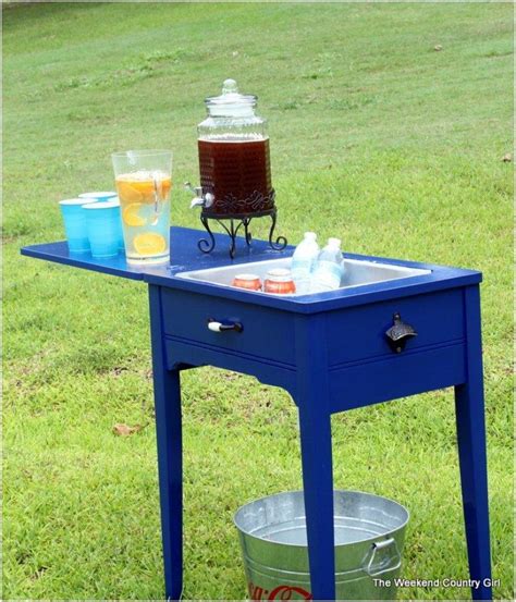 What Every Backyard Party Needs: 12 DIY Outdoor Serving Stations/Carts