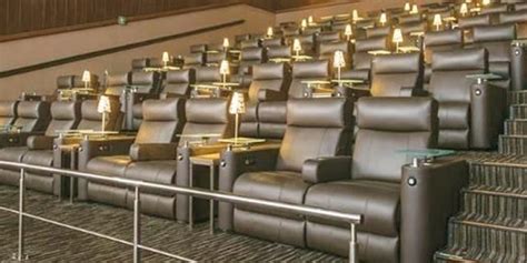 Cinepolis Janak in New Delhi, IN - Cinema Treasures