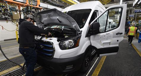 Ford Begins Deliveries Of The All-Electric 2022 E-Transit To Customers | Carscoops