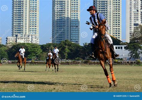 Horse Racing in Mumbai editorial image. Image of energy - 44391235