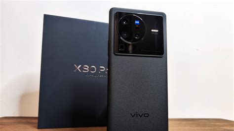 vivo X80 Pro Unboxing and First Impressions: First Look at “ZEISS Professional Imaging ...