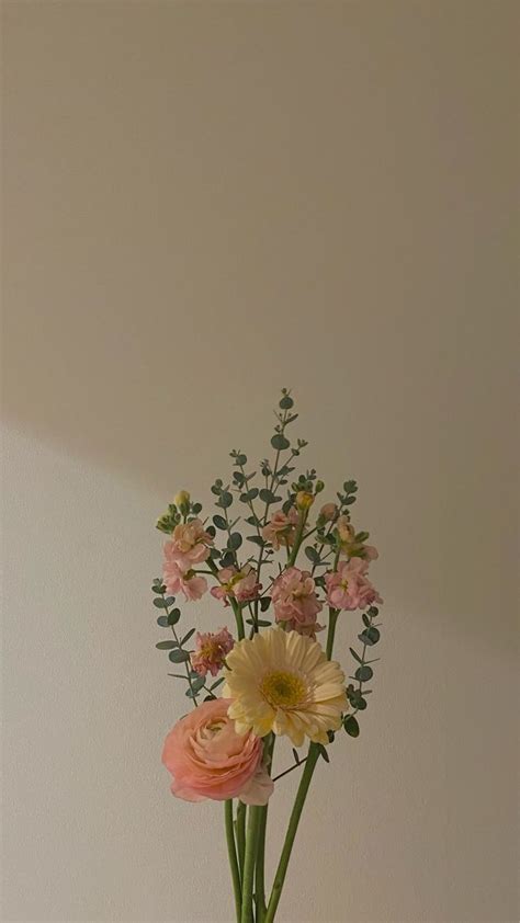 Pinterest | Vintage flowers wallpaper, Flower aesthetic, Flower wallpaper Boquette Flowers, My ...