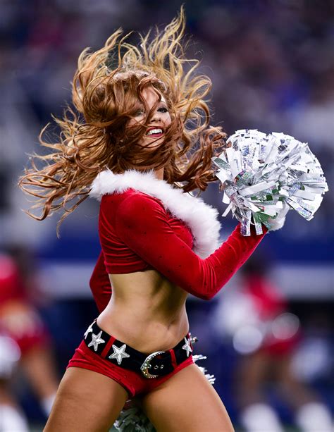 Cowboys Cheerleader | Dallas cowboys cheerleaders, Hottest nfl ...