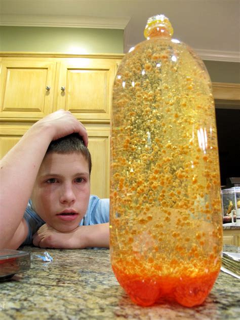 Homemade Lava Lamp | Ingredients: water, oil, food coloring,… | Flickr