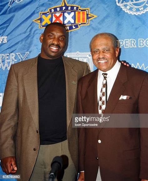 L to R Grambling State University Legends Doug Williams and Eddie... News Photo - Getty Images