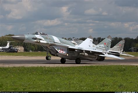 Mikoyan-Gurevich MiG-29SMT (9-19) - Russia - Air Force | Aviation Photo #2688047 | Airliners.net