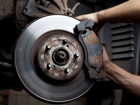 How to Check the Brake Pads of Your Car? | Poshesh Car - Learn How To ...