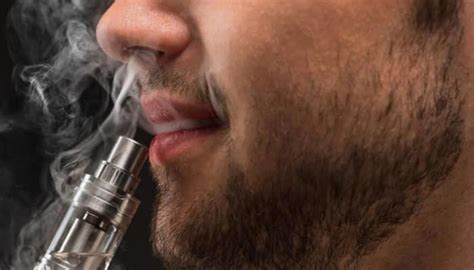 10 Health Risks Of E-cigarettes And Vaping, Check Hidden Dangers