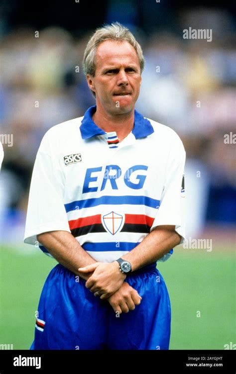 SVEN GÖRAN ERIKSSON Swedish coach in Italian Sampdoria Stock Photo - Alamy