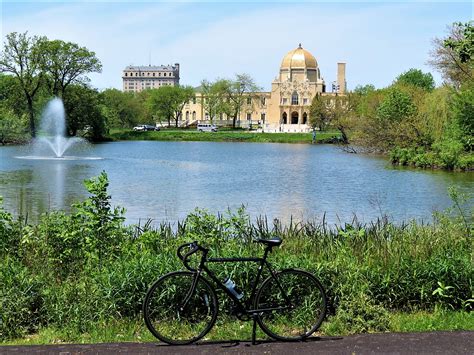 Garfield Park Lagoon and Field House – Chicago Bike Adventures