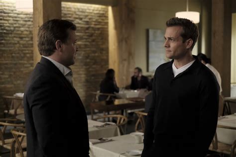 First Look: Harvey Confronts His Mother In February 1 "Suits" Episode