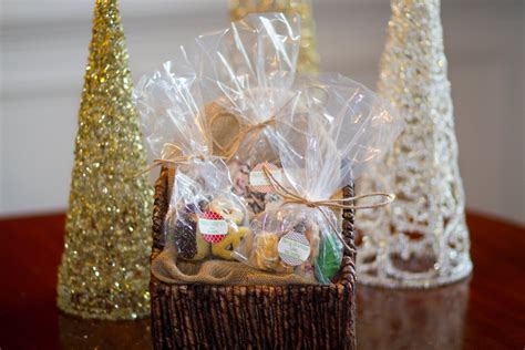 20 Custom Christmas Cookie Gift bags INCLUDES Bag Twine