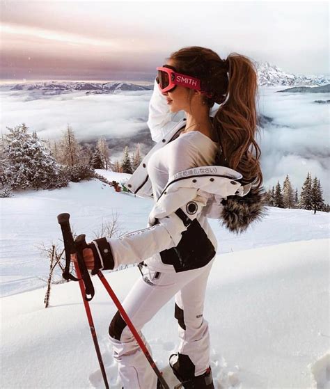 Inspiration : Ready for ski!? caro_e_ ... ⚡ | Mode au ski, Tenue de ski ...