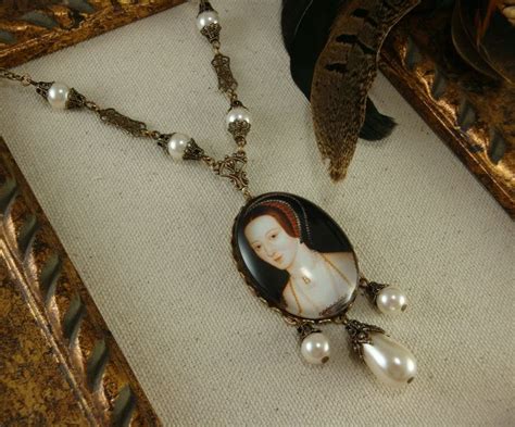 Anne Boleyn-Anne Boleyn necklace, art pendant necklace, medieval ...