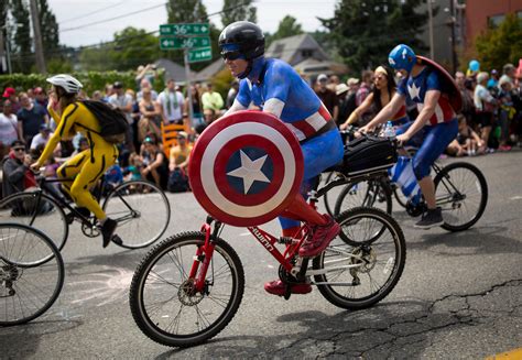 Photos: Nude bikers kick off quirky Fremont Solstice Parade | Seattle Refined