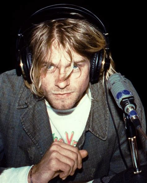 Kurt Cobain (Singer) Wiki, Bio, Age, Height, Weight, Death Cause, Wife, Career, Net Worth, Facts ...