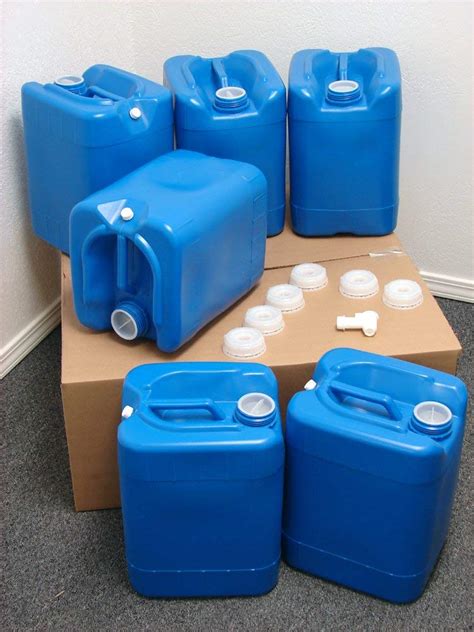 16 Best Water Storage Containers For Emergencies | Storables