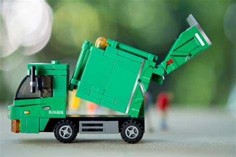 Garbage Truck and Dump Truck Accidents | Viles & Beckman, LLC