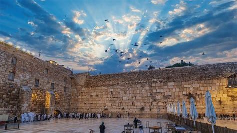 The Wailing Wall - The Kotel | Attractions in Jerusalem Old City, Israel