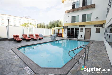 Hotel Indigo Anaheim Review: What To REALLY Expect If You Stay