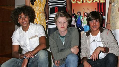 There was a mini "High School Musical" reunion and it has us shouting ...