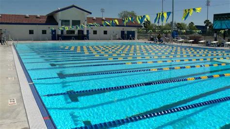 Sacramento swim team dives into new pool after 10 years