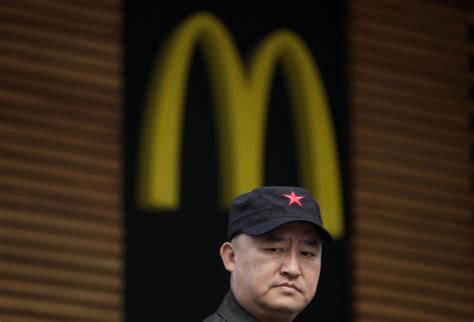 McDonald's Recruits 75,000-strong Burger Army for China Invasion | IBTimes UK