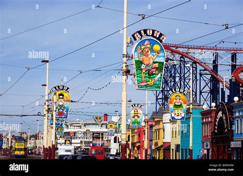 Blackpool south promenade Stock Photo - Alamy