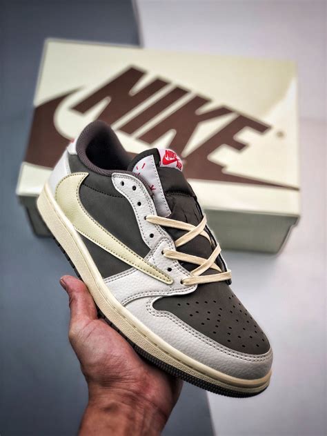 Nike AJ1 Low Travis Scott – Wooo's Up