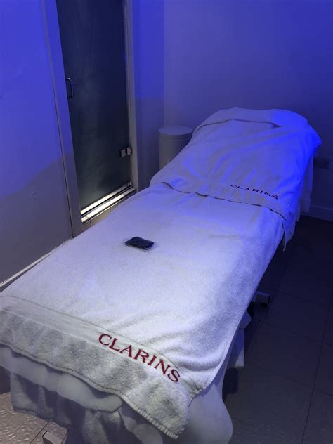 Clarins NEW Wellness Treatments // A Review Of The Clarins Beauty Sleep ...